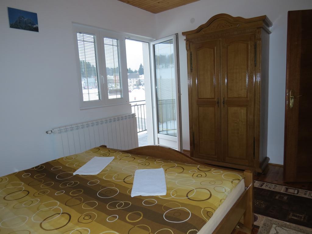Rooms And Bungalows Sreten Zugic Zabljak  Bilik gambar